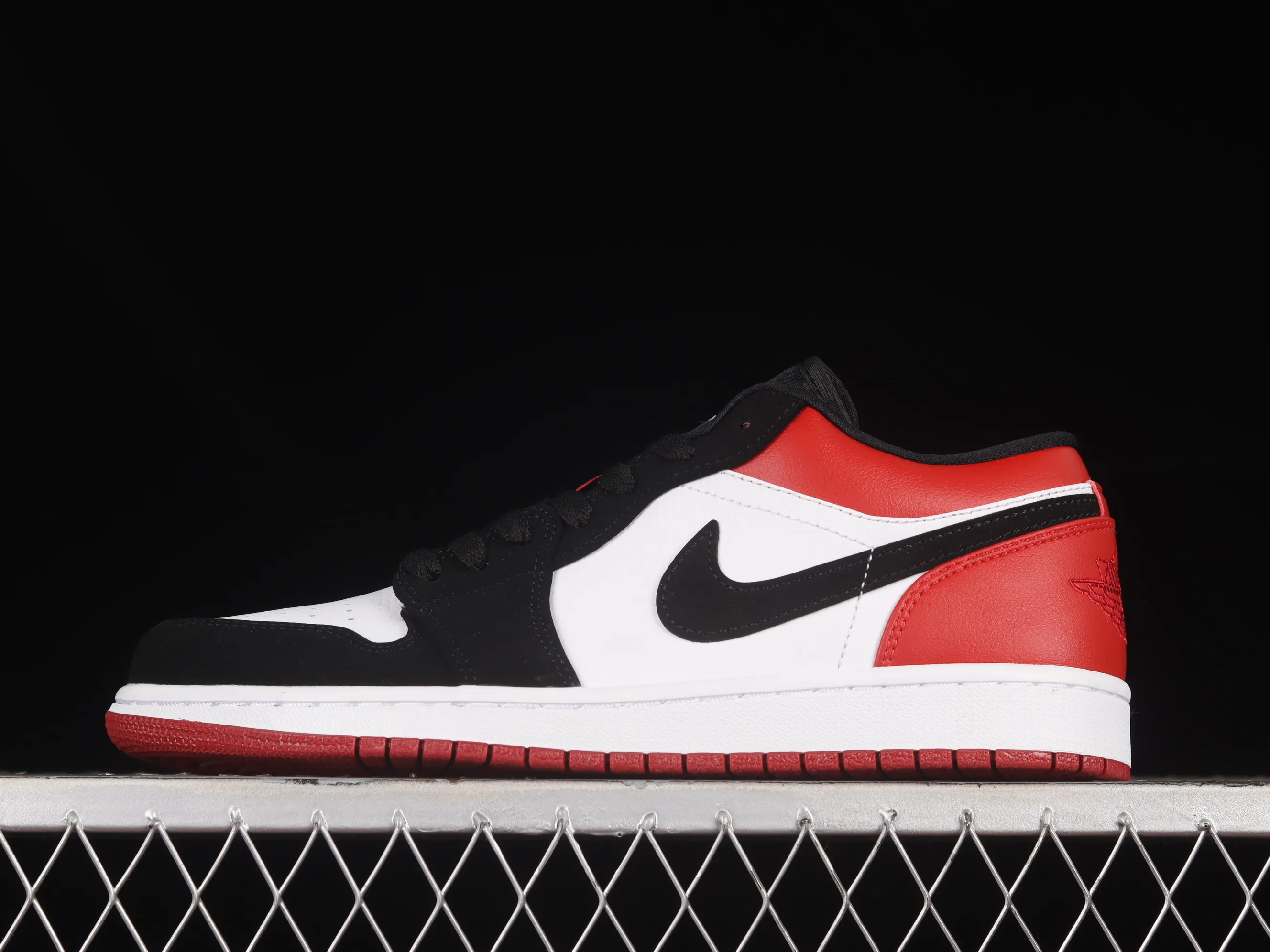 All categories Air Jordan Jordan series basketball shoes Air Jordan 1 Low G version pure original Air Jordan 1 Low AJ1 Joe 1 black toe low-top basketball shoes 553558-116
